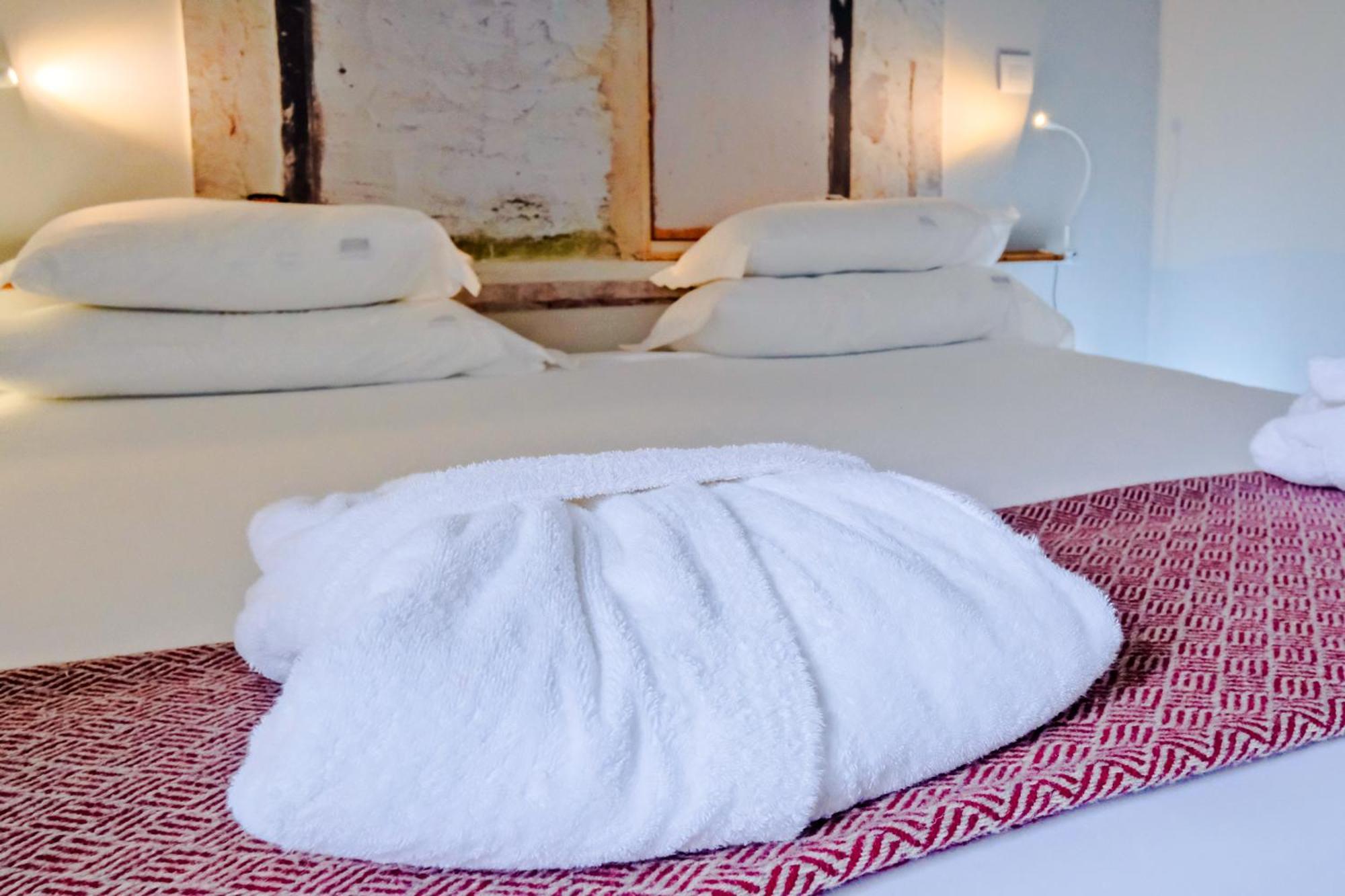 Chiado Arty Flats Aparthotel ลิสบอน ภายนอก รูปภาพ