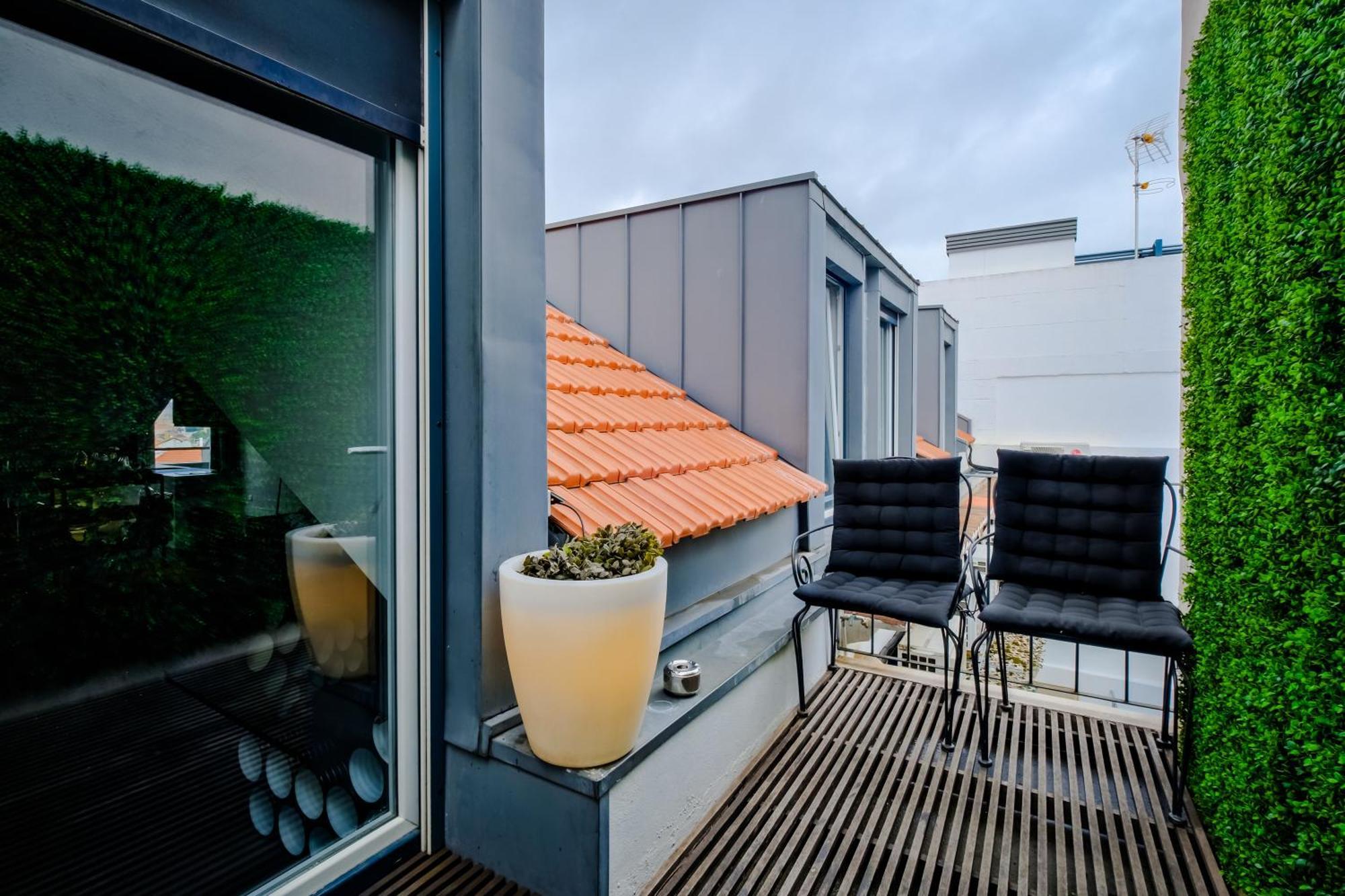 Chiado Arty Flats Aparthotel ลิสบอน ภายนอก รูปภาพ