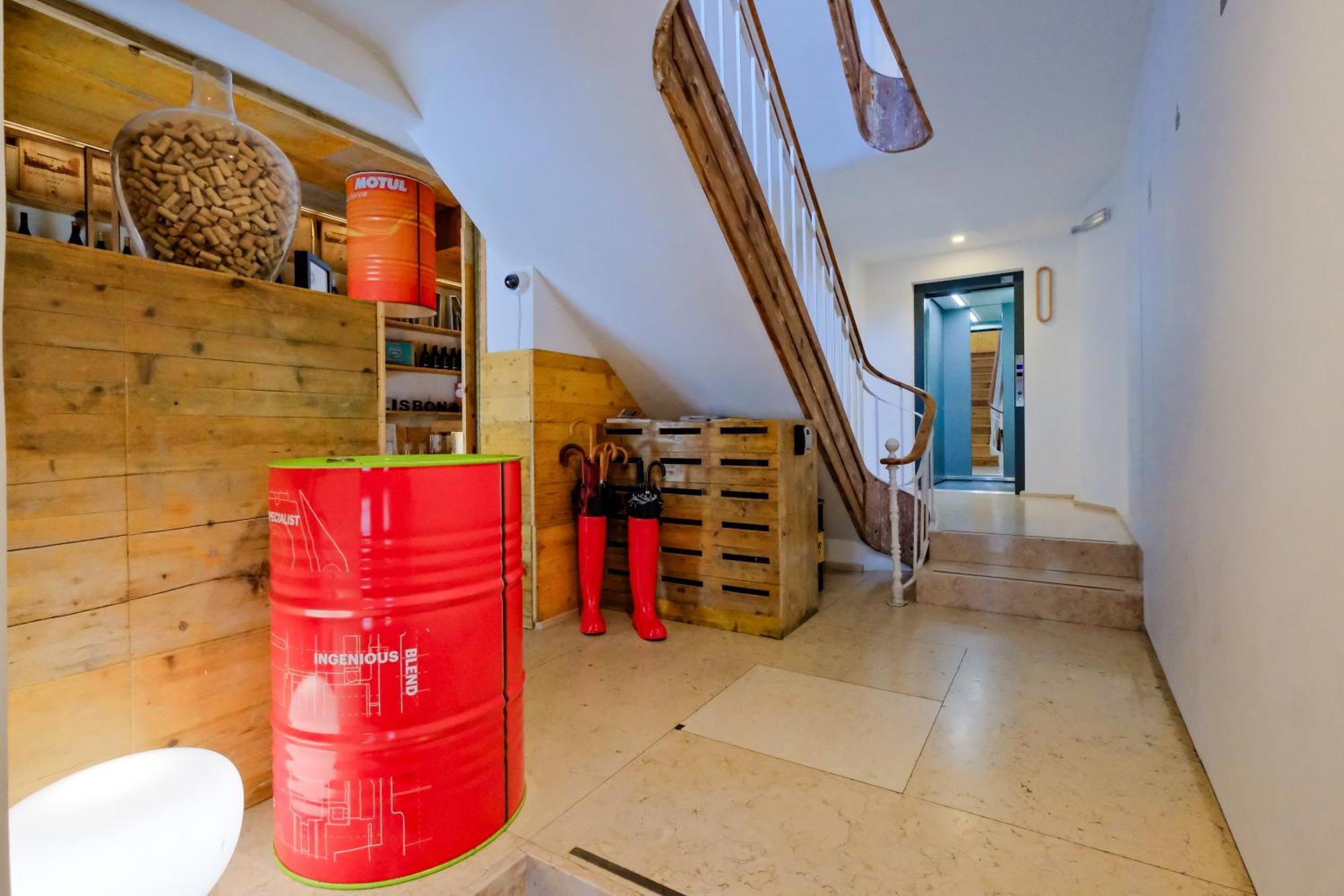 Chiado Arty Flats Aparthotel ลิสบอน ภายนอก รูปภาพ