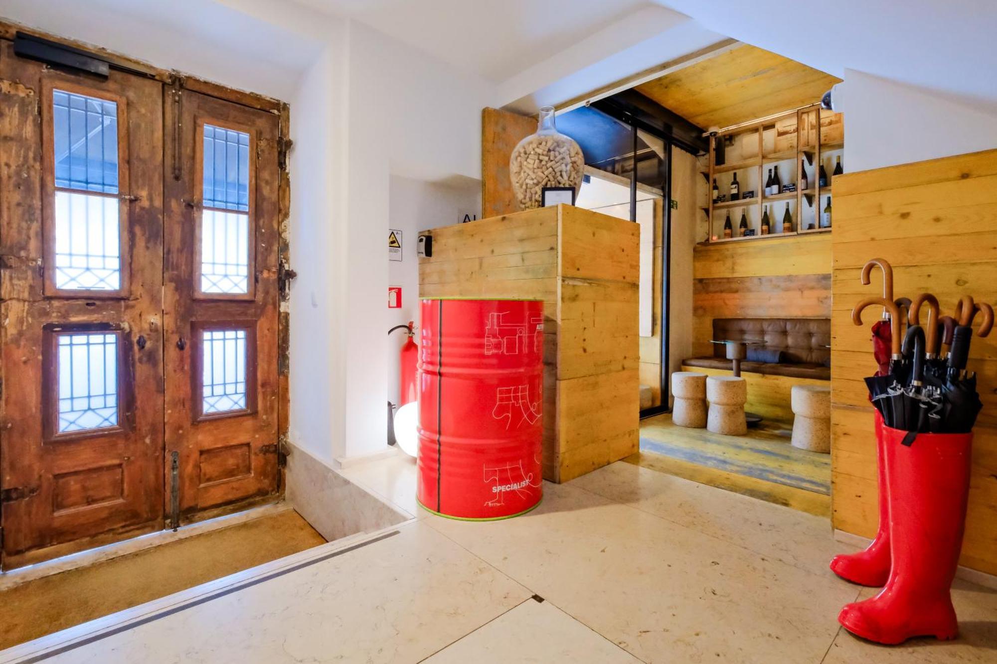Chiado Arty Flats Aparthotel ลิสบอน ภายนอก รูปภาพ