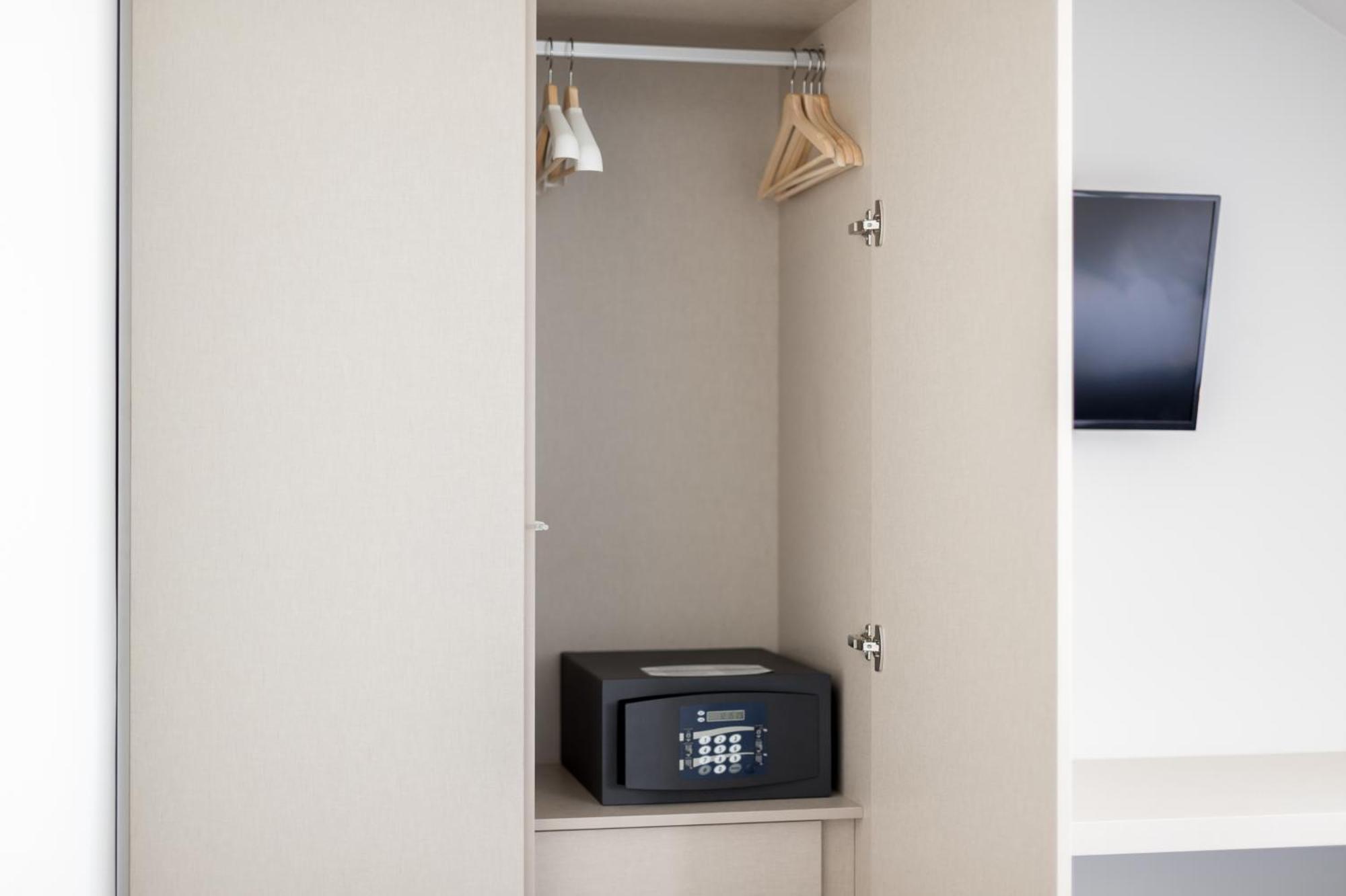 Chiado Arty Flats Aparthotel ลิสบอน ห้อง รูปภาพ